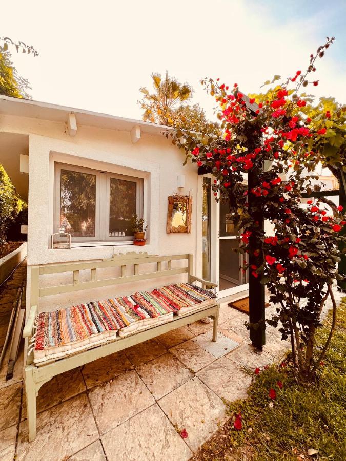 Ferienwohnung Under The Vine Garden House Platánion Exterior foto